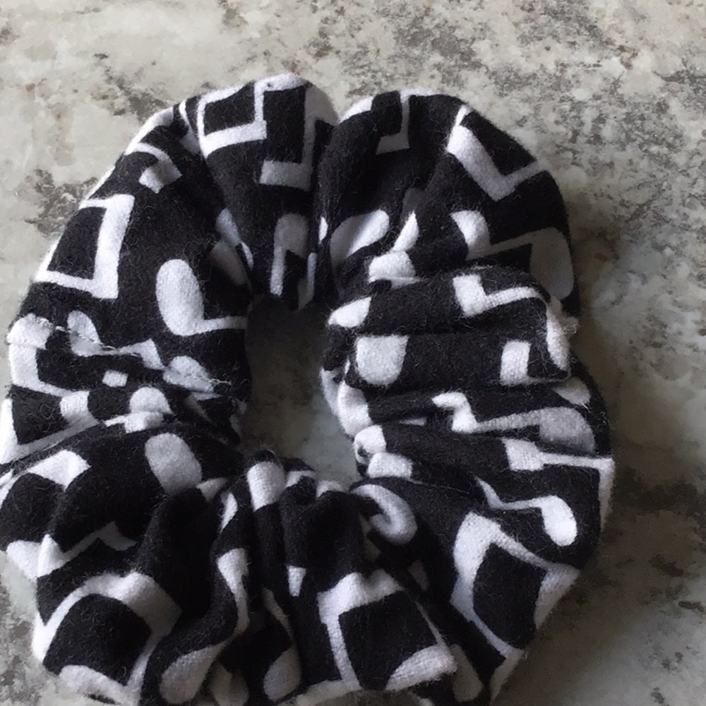 Music notes black white Chorus band Hair scrunchie